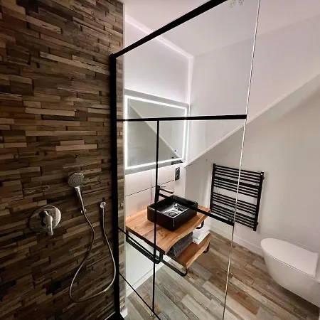 Loveroom Avec Privatif Love hotel *